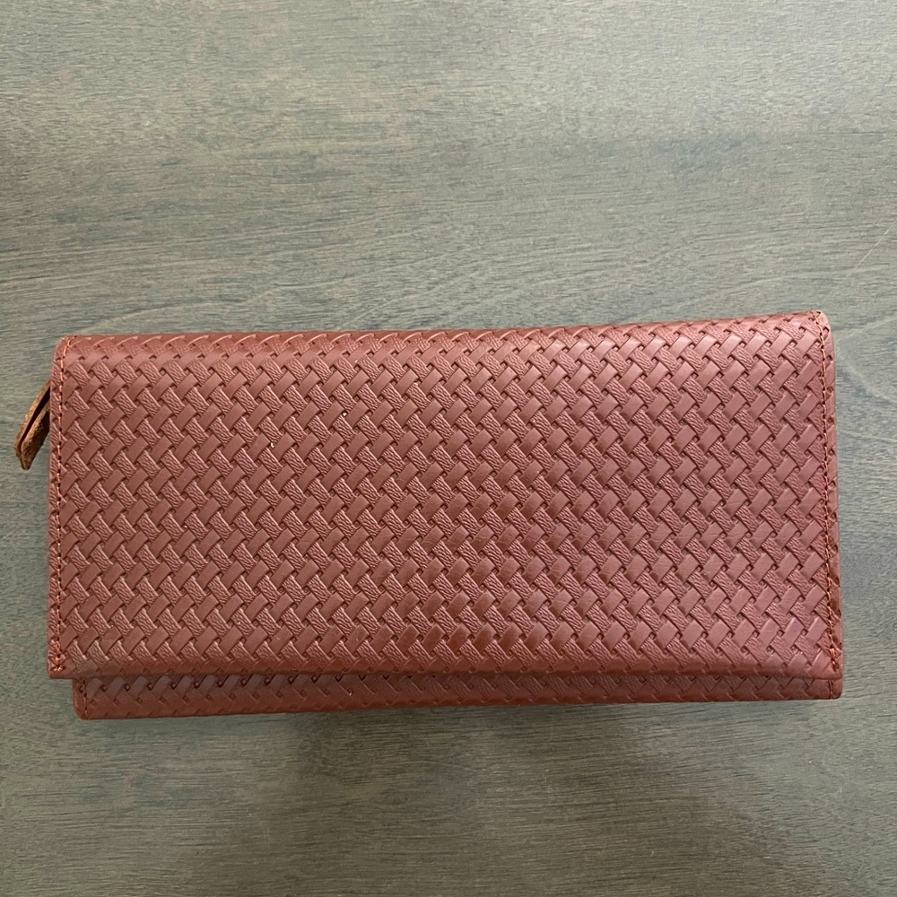 ABLE Debre embossed wallet